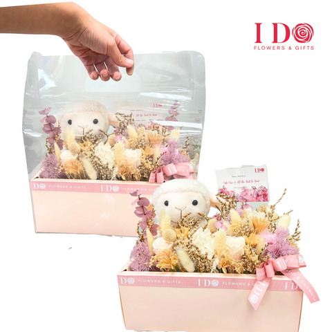 Preserved Blooms Box ASH 12