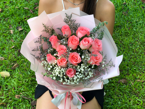 12 Fresh Pink Roses Bouquet